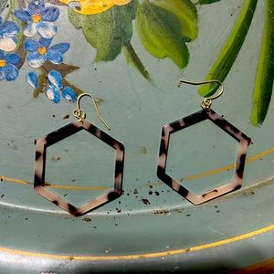 Hexagon acrylic tortoise earrings